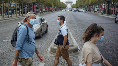 Η Ευρώπη ανησυχεί για μια αναζωπύρωση της πανδημίας