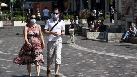 Σε ΦΕΚ τα νέα μέτρα για τον κορωνοϊό -Οι ΚΑΔ και τα πρόστιμα 