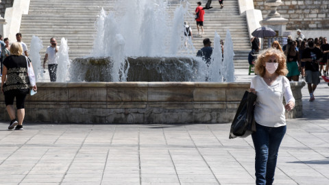 Μετά την... εξυπηρέτηση, έρχονται μαστίγια από την εφορία