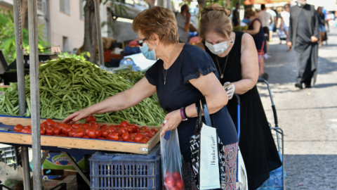 Σε ποιες περιοχές επαναλειτουργούν από αύριο οι λαϊκές αγορές