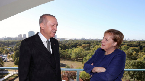 Τηλεδιάσκεψη Ερντογάν-Μέρκελ-Μισέλ ενόψει της Συνόδου Κορυφής