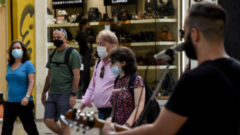 Κορωνοϊός: 841 νέα κρούσματα, 290 στην Αττική