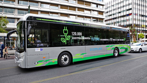 Χρήστος Σταϊκούρας: Υπογράφονται οι 2 συμβάσεις για την προμήθεια 300 λεωφορείων φυσικού αερίου