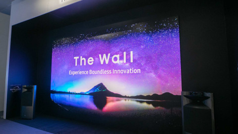 H κορυφαία LED οθόνη Samsung The Wall ήρθε στην Ελλάδα