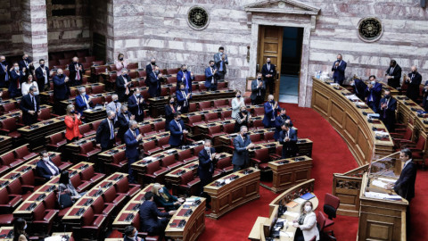 Τριήμερη κόντρα στη Βουλή για πτωχευτικό και ελληνοτουρκικά