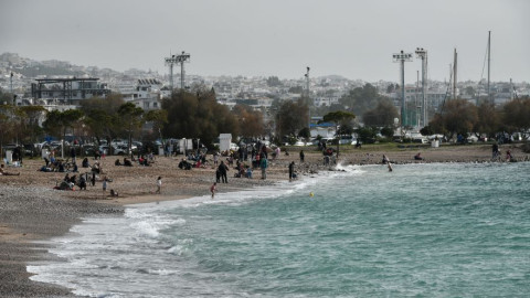 Ζεστός καιρός με σκόνη και σήμερα - Πέφτει η θερμοκρασία από την Τρίτη