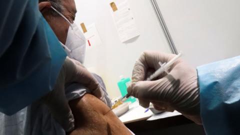 Γερμανία: Ακατάλληλο το εμβόλιο της AstraZeneca για τους άνω των 65 ετών