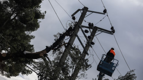 ΔΕΔΔΗΕ: Αφαιρείται η Χρέωση Δικτύου Διανομής από τους λογαριασμούς όσων επλήγησαν από τη «Μήδεια»