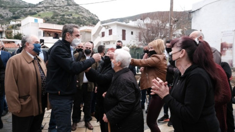 Μητσοτάκης: Οριζόντιος, για όσους θέλουν, ο εμβολιασμός στα μικρά ακριτικά νησιά