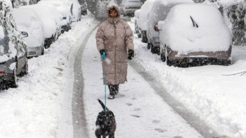 Μεγάλη πτώση της θερμοκρασίας και χιόνια σε πεδινές περιοχές αναμένονται το Σάββατο