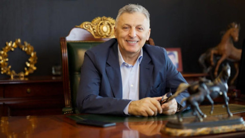 Ο Μπόρις Μουζενίδης