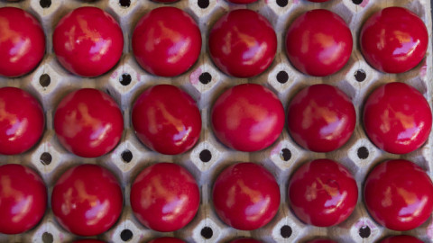 Κόκκινα Αυγά 