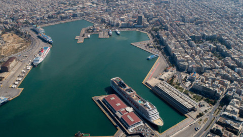 Το λιμάνι του Πειραιά 