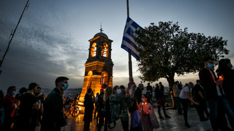 Πώς θα κάνουμε απόψε Ανάσταση -Διαφορετικά και φέτος, λόγω πανδημίας