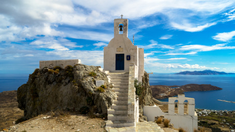 Εκκλησία στο νησί της Σερίφου