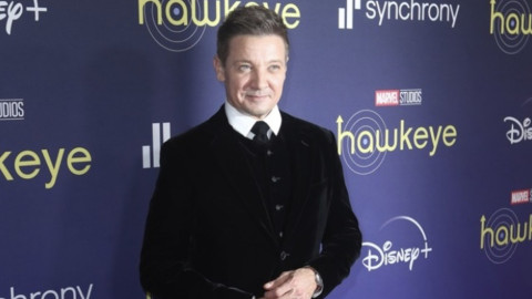 Σε κρίσιμη κατάσταση ο Τζέρεμι Ρένερ -Τραυματίστηκε σοβαρά