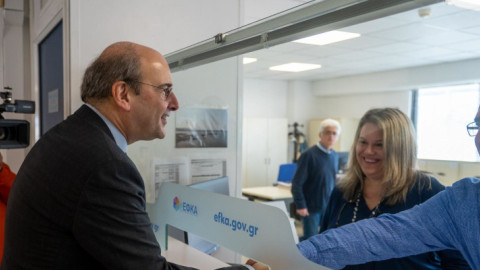 Νέα εποχή για τα υποκαταστήματα του ΕΦΚΑ - Κ. Χατζηδάκης: Τα 3+10 πρότυπα υποκαταστήματα σε όλη την Ελλάδα δείχνουν το νέο πρόσωπο του ΕΦΚΑ	