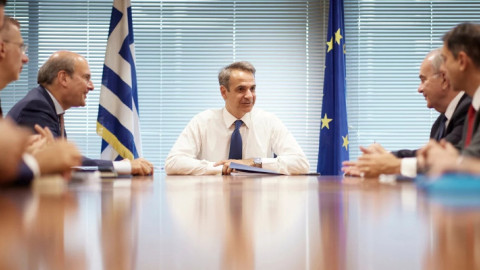 Ο Κυριάκος Μητσοτάκης στο υπουργείο Οικονομικών / Φωτογραφία: Γρ. Τύπου Πρωθυπουργού/ΔΗΜΗΤΡΗΣ ΠΑΠΑΜΗΤΣΟΣ