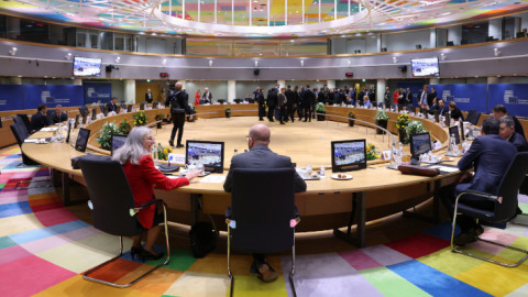 Σύνοδος κορυφής: Οι ηγέτες των 27 καλούνται να συμφωνήσουν στα πρόσωπα που θα αναλάβουν τα κορυφαία αξιώματα