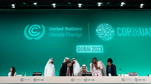 COP28: Έκκληση για "μείωση της κατανάλωσης και της παραγωγής ενέργειας από ορυκτά καύσιμα"