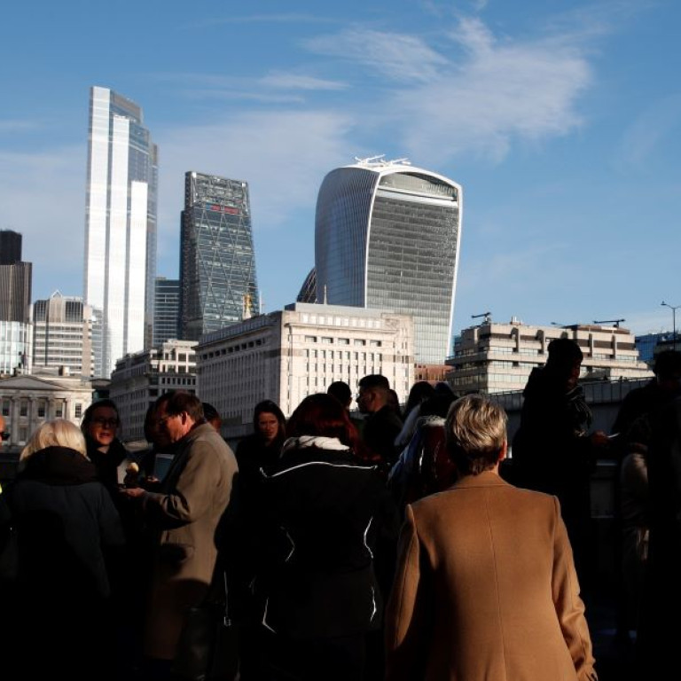 Oxfam: Στα 3,5 τρισ. δολάρια το «πάρτι» της φοροδιαφυγής για τους κροίσους της γης