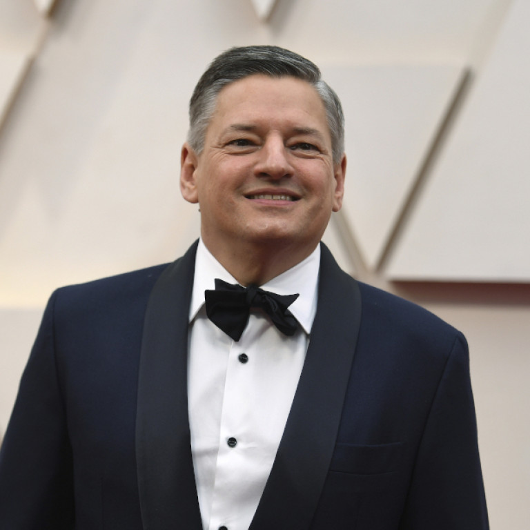 Ο CEO του Netflix αποκαλύπτει το βιβλίο που διαβάζει «ξανά και ξανά»: «Η πιο ισχυρή ιστορία ηγεσίας που έχω διαβάσει ποτέ»