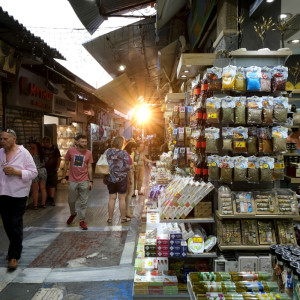 Εμπορικός δρόμος στο Μοναστηράκι στην Αθήνα