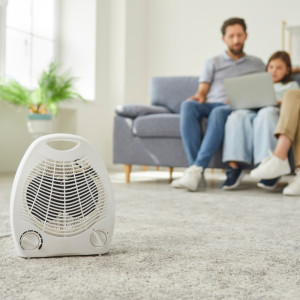 Οικογένεια σε σπίτι