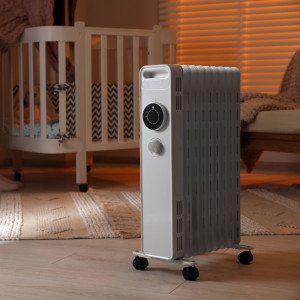 Καλοριφέρ λαδιού σε δωμάτιο 