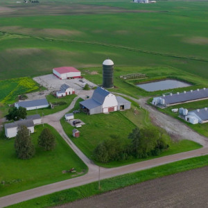 Οι φάρμα στην Αιόβα 