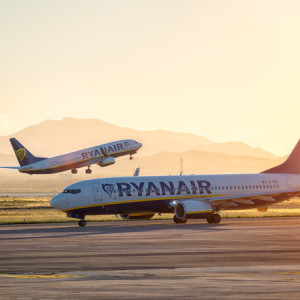 Προβλήματα στη Ryanair - 'Eρχονται αυξήσεις στις τιμές των εισιτηρίων και ακυρώσεις