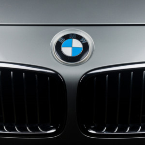 BMW: Η νέα βίδα έφερε διαμάχη, μια τεχνική επιλογή που περιορίζει την δυνατότητα επισκευής από τρίτους