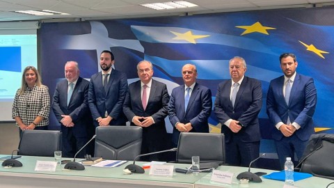 αλατιερα χιονια