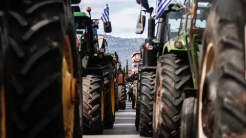 Κλιμακώνουν σήμερα τις κινητοποιήσεις οι αγρότες με νέα μπλόκα στις εθνικές οδούς / Φωτογραφία EUROKINISSI