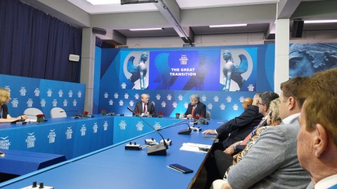 Ο Κωστής Χατζηδάκης στο Οικονομικό Φόρουμ των Δελφών