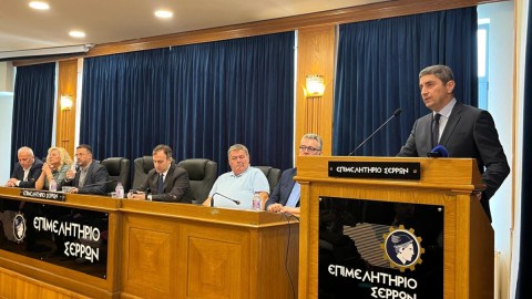 Αυγενακης