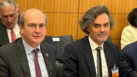 Ο Κωστής Χατζηδάκης στη συνεδρίαση
