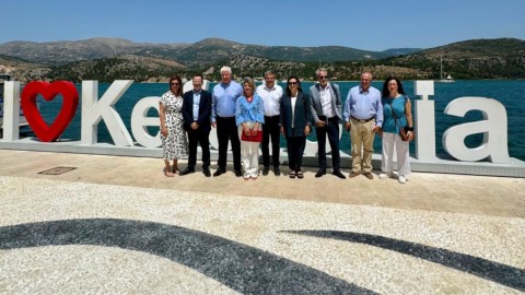 Φωτογραφία από την επίσκεψη της υπουργού