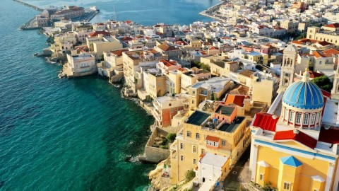Σύρος / Shutterstock