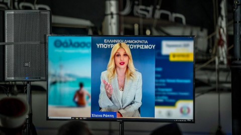 Η Ελενα Ράπτη