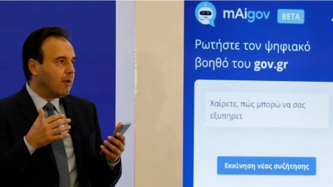 Ο υπουργός Ψηφιακής Διακυβέρνησης, Δημήτρης Παπαστεργίου, παρουσιάζει το mAigov © ΓΙΩΡΓΟ ΚΟΝΤΑΡΙΝΗΣ/EUROKINISSI