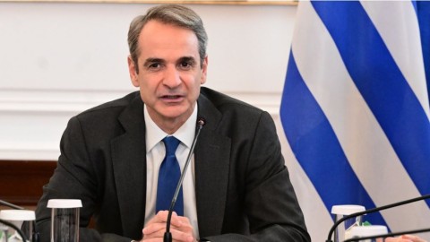 Ο πρωθυπουργός Κυριάκος Μητσοτάκης στο πρώτο υπουργικό συμβούλιο του 2025/ Φωτογραφία: ΤΑΤΙΑΝΑ ΜΠΟΛΑΡΗ/EUROKINISSI