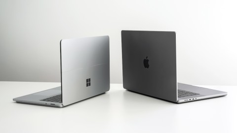 Windows Laptop και Macbook