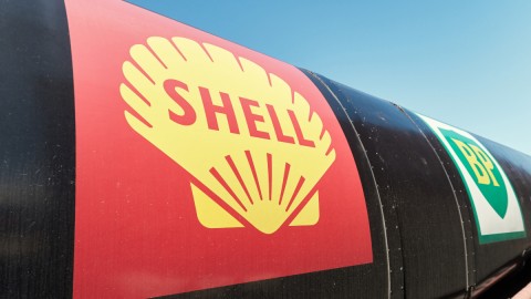 Τα λογότυπα των Shell και BP