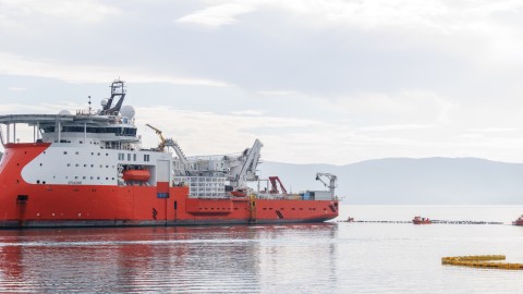 ΑΔΜΗΕ: Ξεκινά το έργο της νέας ηλεκτρικής διασύνδεσης Κέρκυρας-Ηγουμενίτσας