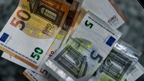Χρήματα επίδομα ανεργίας