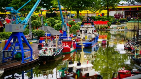LEGO