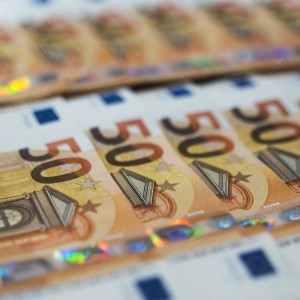 Επίδομα έως και 200 ευρώ