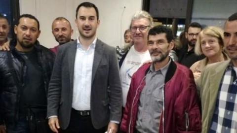 Χαρίτσης - ψαράδες στο Μάτι