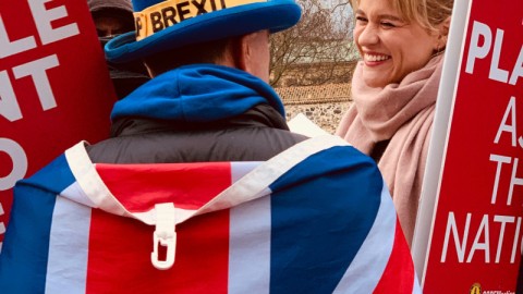 Brexit σημαίες